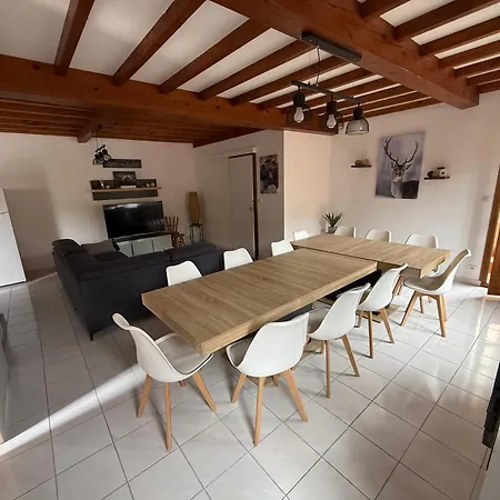 6 Personnes Avec Deux Lits Doubles Et 1 Canape Lit *