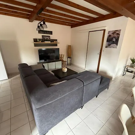 6 Personnes Avec Deux Lits Doubles Et 1 Canape Lit * Boutx