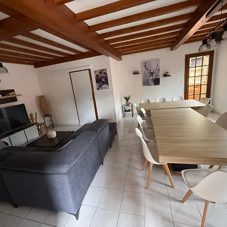 6 Personnes Avec Deux Lits Doubles Et 1 Canape Lit Boutx