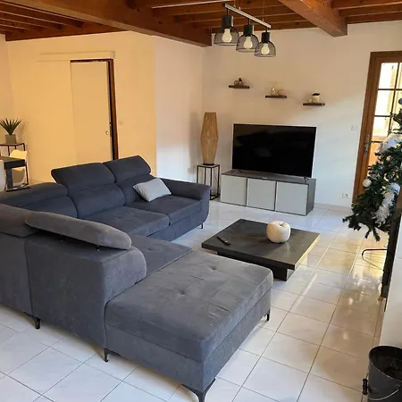 6 Personnes Avec Deux Lits Doubles Et 1 Canape Lit Chalet *